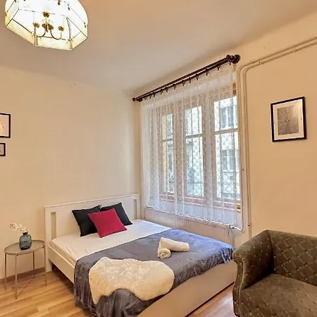 Otel Damjanich *