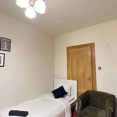 Damjanich Otel *